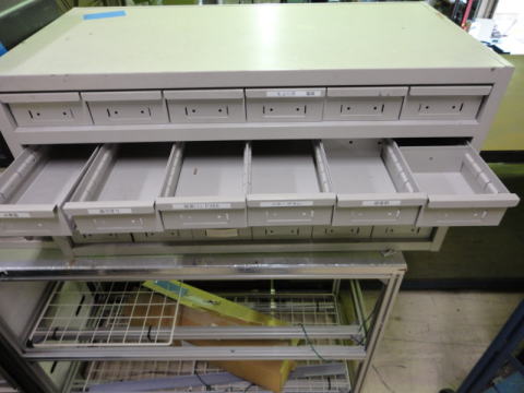 工具キャビネット 中古機械 機械の転職