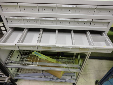 工具キャビネット 中古機械 機械の転職