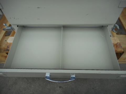 作業台付集塵機 淀川 中古機械