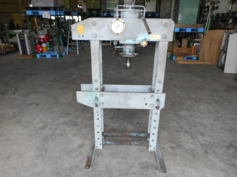 油圧プレス タクボ 中古機械
