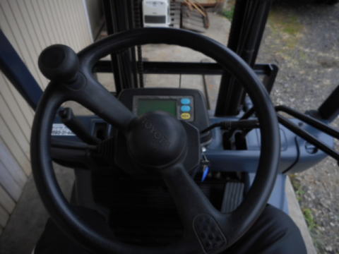 フォークリフト　トヨタ　中古機械