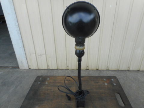 ライト付きマグネットスタンド　テクノプラン　中古