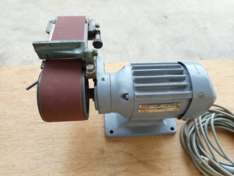 ベルトグラインダー 日立工機 中古機械