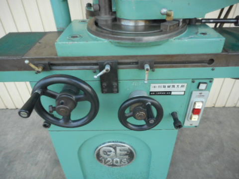 工具研削盤 飯田鐵工所 中古機械