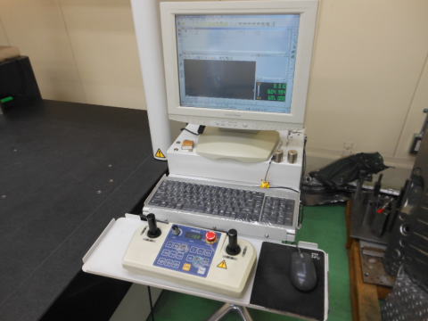三次元測定機　ミツトヨ　中古