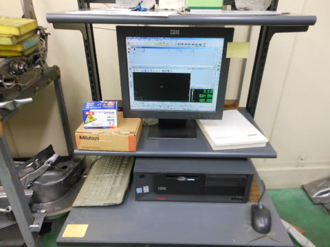 三次元測定機　ミツトヨ　中古