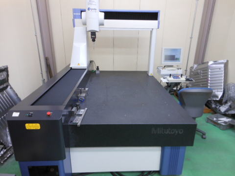 三次元測定機　ミツトヨ　中古