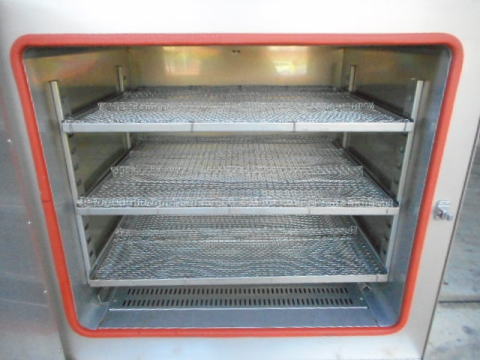 恒温乾燥器 サンヨー 中古機械