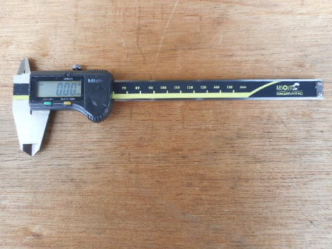 デジタルノギス ミツトヨ 中古機械