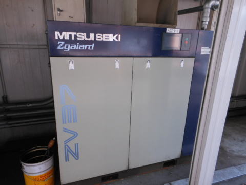 スクリューコンプレッサー 三井精機 中古機械