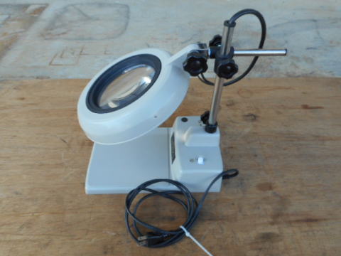 照明付拡大鏡 オーツカ 中古機械