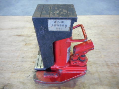 油圧ジャッキ　ダイキ　中古機械