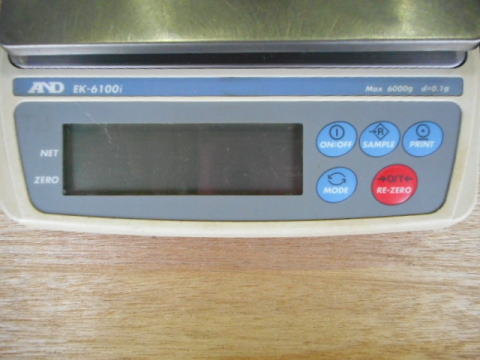電子天秤 はかり AND