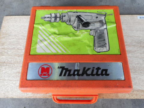 電動ドリル　マキタ　中古機械