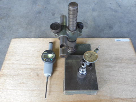 測定機　ミツトヨ　中古機械