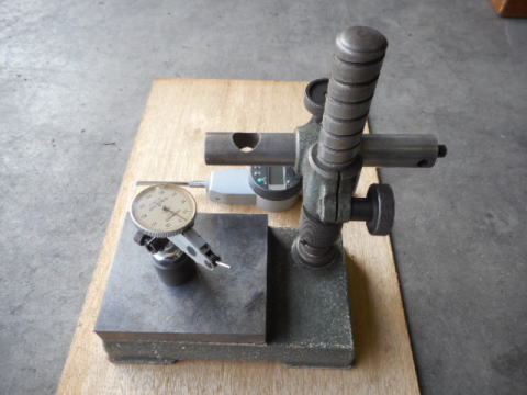 測定機　ミツトヨ　中古機械