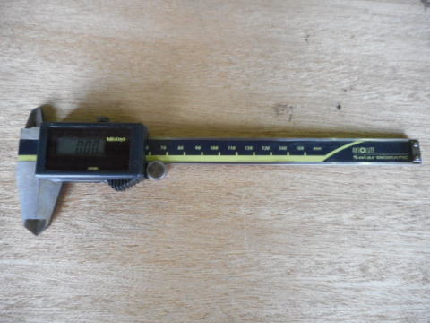 デジタルノギス　ミツトヨ　中古機械