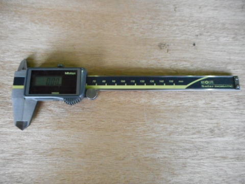 デジタルノギス　ミツトヨ　測定工具