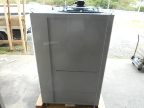チラー アピステ 中古