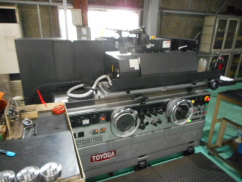 円筒研削盤 トヨダ 中古機械