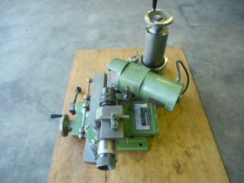 工具研削盤 飯田鐵工所 中古機械