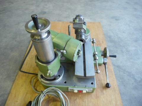 工具研削盤 飯田鐵工所 中古機械