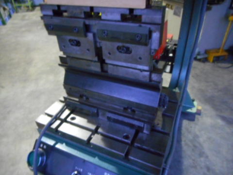 万能油圧ベンダー ワシノ 中古機械
