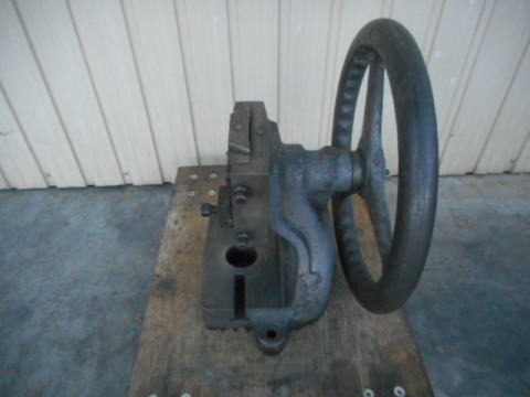 ネコプレス 敷島 中古機械