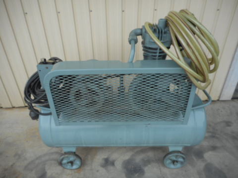 コンプレッサー　日立　中古機械