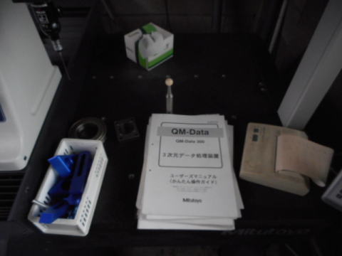三次元測定器　ミツトヨ　中古機械