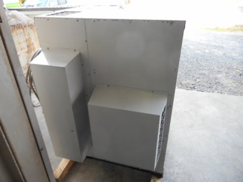 パッケージコンプレッサー アネスト岩田 中古機械