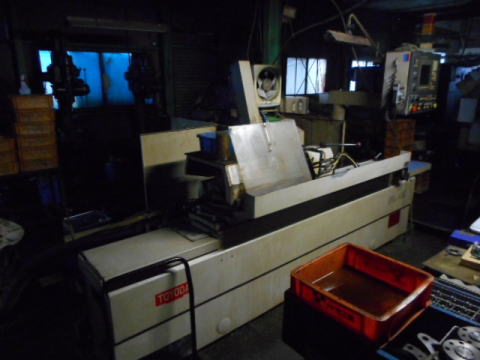 NC自動円筒研削盤　豊田工機　中古機械