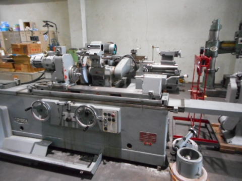 円筒研削盤　豊田工機　中古機械