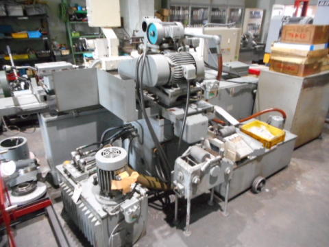 円筒研削盤　豊田工機　中古機械