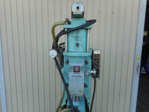 スポット溶接機　中央　中古機械