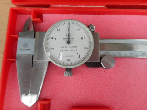 ダイヤルノギス　ミツトヨ　中古機械