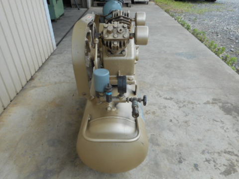 コンプレッサー　東芝　中古機械