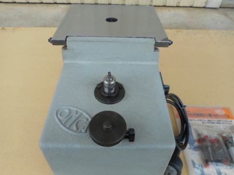 ユニバーサル面取り機 OMCA 中古機械