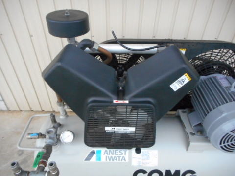 コンプレッサー　岩田　中古機械