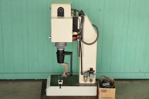 リベッティングマシン 吉川鐵工 US-66中古