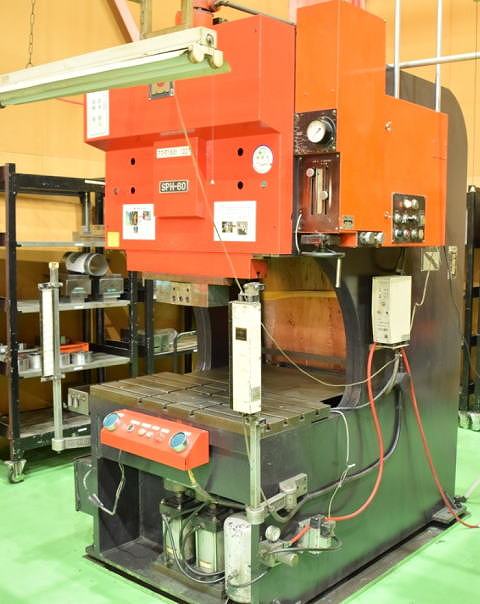 万能油圧ベンダー アマダ SPH-30 | 中古機械・工作機械の買取・販売