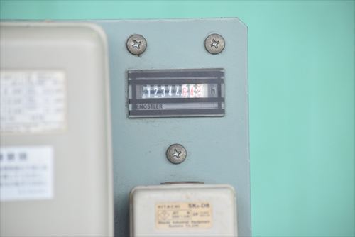 コンプレッサー 日立 3.7P-9.5VD6中古