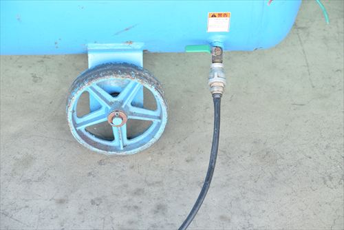 コンプレッサー 明治機械 GK-55C6中古