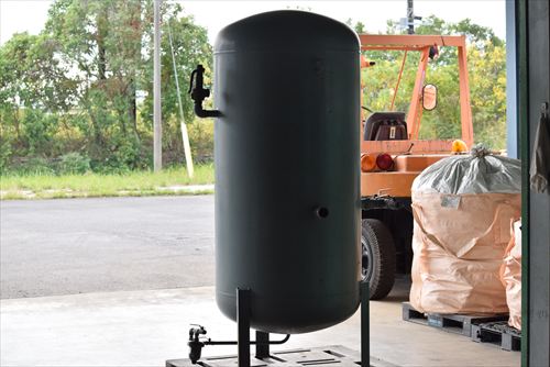 エアータンク コベルコ 1000L中古