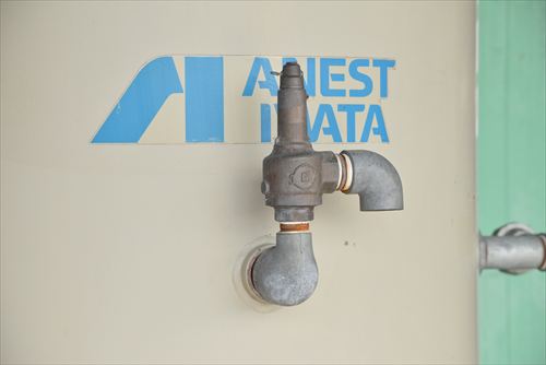 エアータンク アネスト岩田 SAT-1000C-85中古