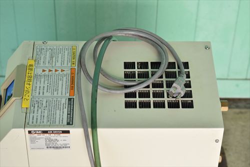 エアードライヤー SMC IDF1E-10-X106中古