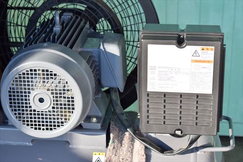 コンプレッサー アネスト岩田 TLP75E-10中古