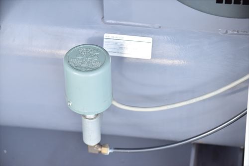 コンプレッサー アネスト岩田 CFP55CF-8.5D中古