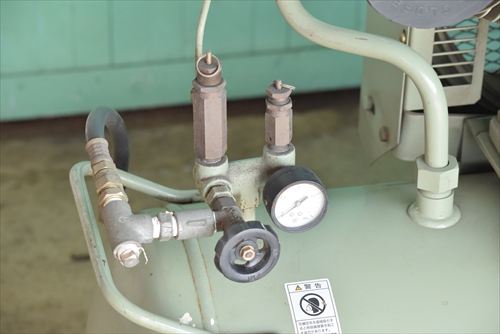 【5.5kW】コンプレッサー 日立製作所 5.5OU-7.5G6中古