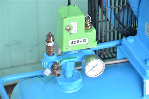 【3.7kW】コンプレッサー 明治 GK-37A 6P中古